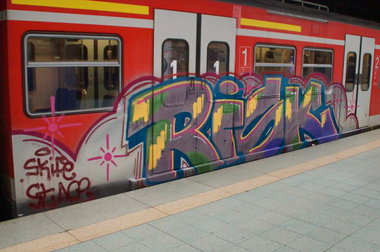 Graffiti Train - Photo by stuttgart0711 - risk, skife, stace (2014)