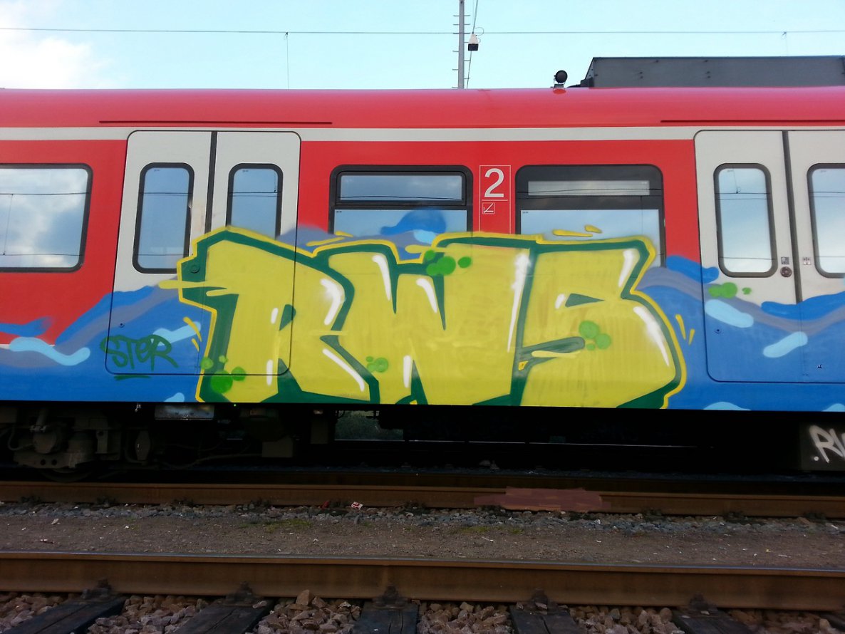 Graffiti Train - Photo by stuttgart0711 - rws, ster, crew (2014)