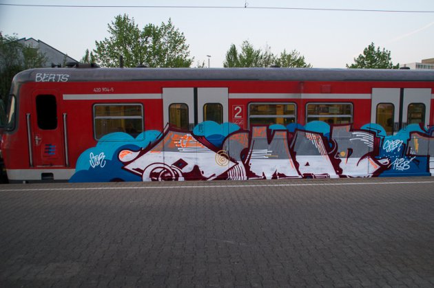 Graffiti Train - Photo by stuttgart0711 - osman, stur, sher (2014)