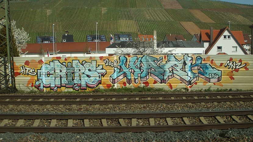 Graffiti Wall - Photo by stuttgart0711 - crips, hark, hts (2008)