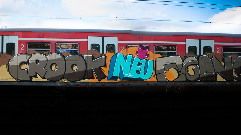 Graffiti Train - Photo by stuttgart0711 - crook, neu, jean (2014)