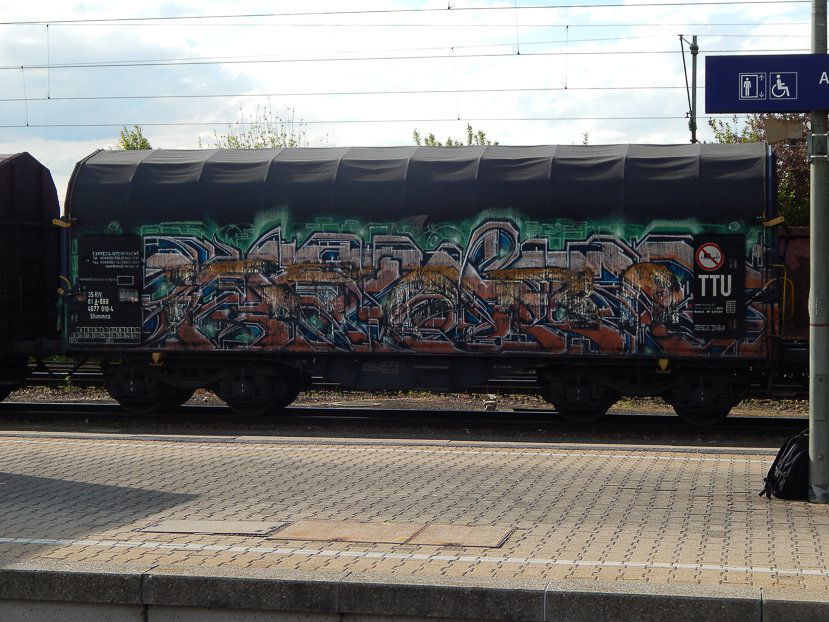 Graffiti Train - Photo by stuttgart0711 - stereoid, cargo, güter (2014)