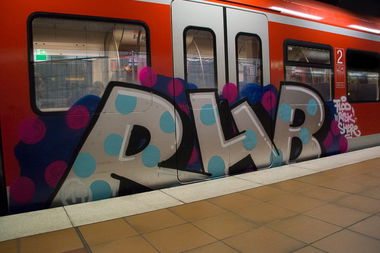Graffiti Train - Photo by stuttgart0711 - rhb, crew, flod (2014)