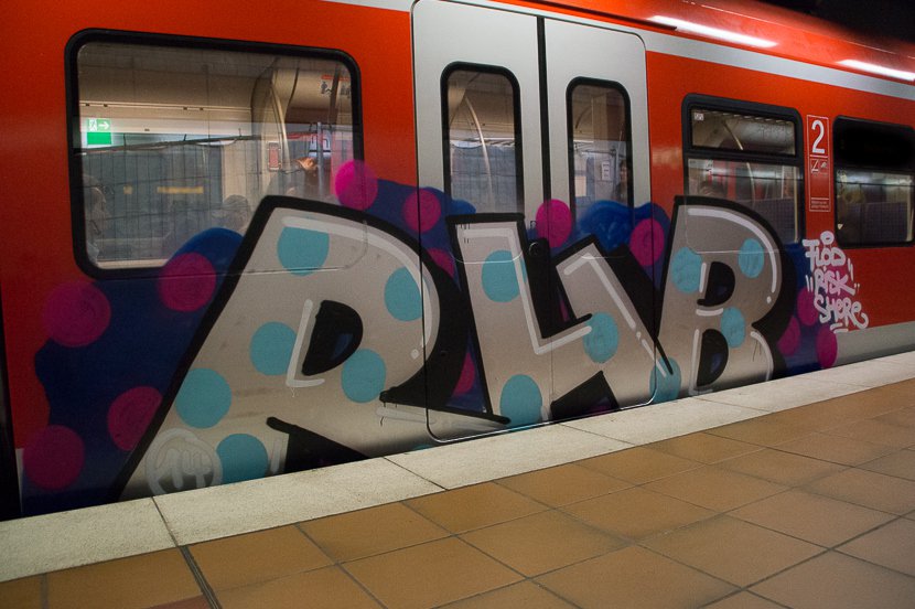 Graffiti Train - Photo by stuttgart0711 - rhb, crew, flod (2014)