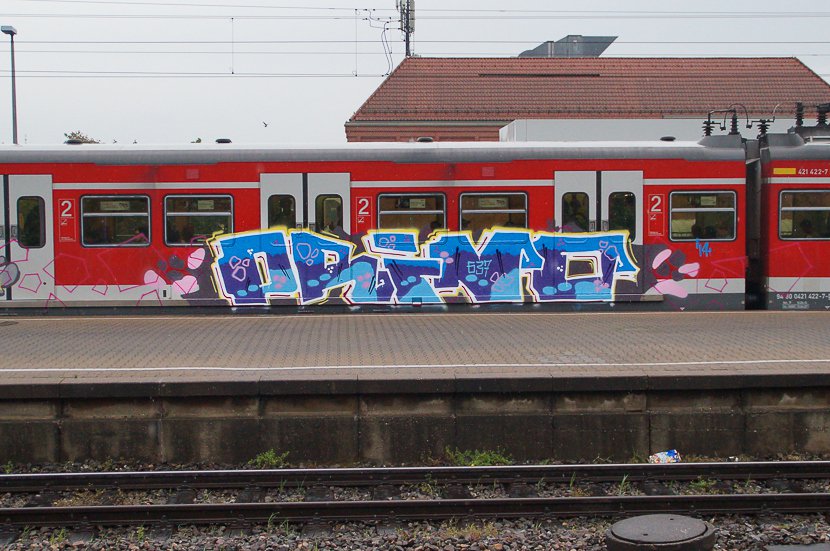 Graffiti Train - Photo by stuttgart0711 - prino, sbahn, 637 (2014)