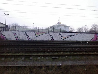 Graffiti Bombing in Wloclawek - Photo by stylowiec - ale, sker, fart (2013)
