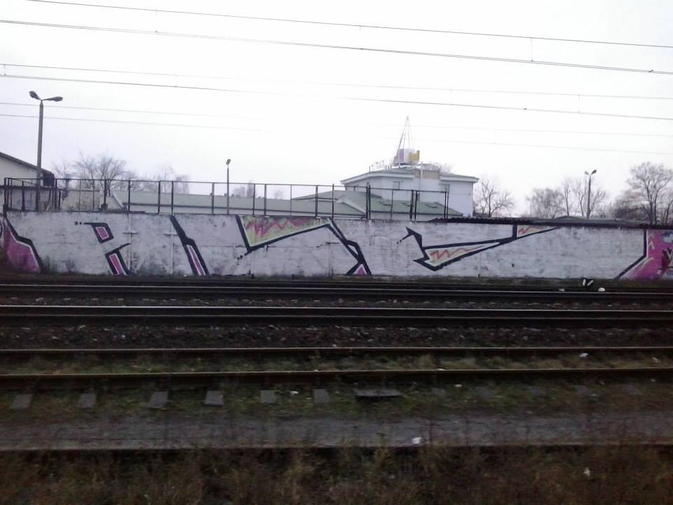 Graffiti Bombing in Wloclawek - Photo by stylowiec - ale, sker, fart (2013)