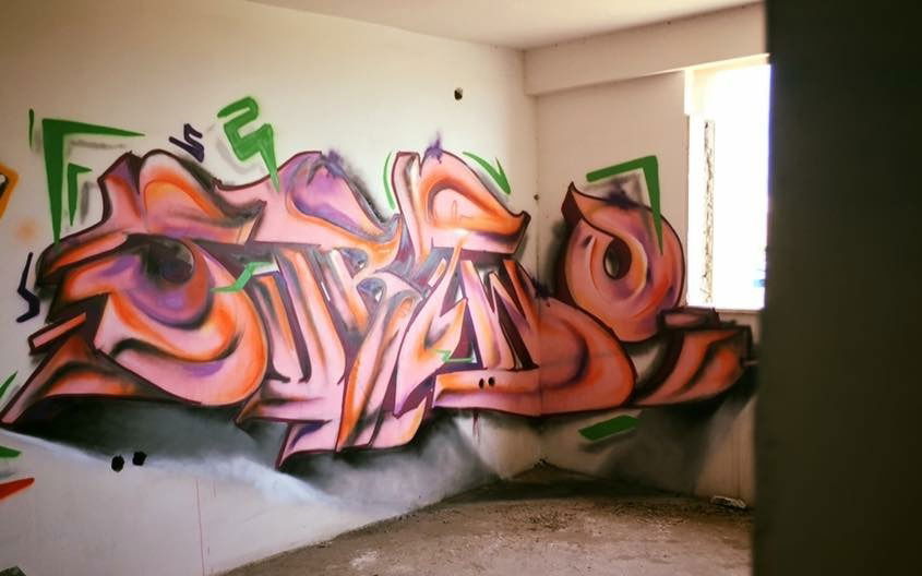 Graffiti Wall - Photo by subtwo