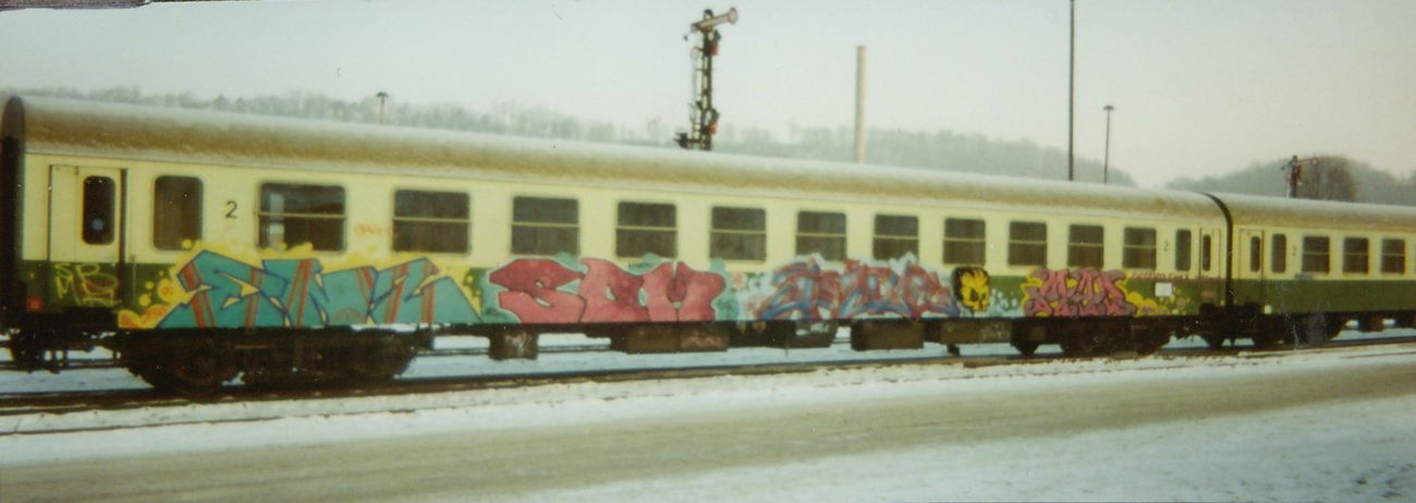 Graffiti Wall - Photo by suburban (1995)