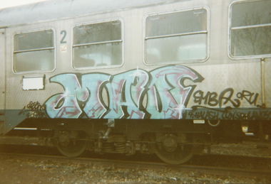 Graffiti Train - Photo by suburban - MADone, SMBA, KOSK (1995)
