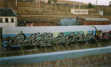 Graffiti Train - Photo by suburban - SMBA, CAM, STEM (2001)