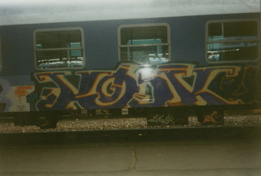 Graffiti Train - Photo by suburban - KOSK, ARTA, LOAR (1996)