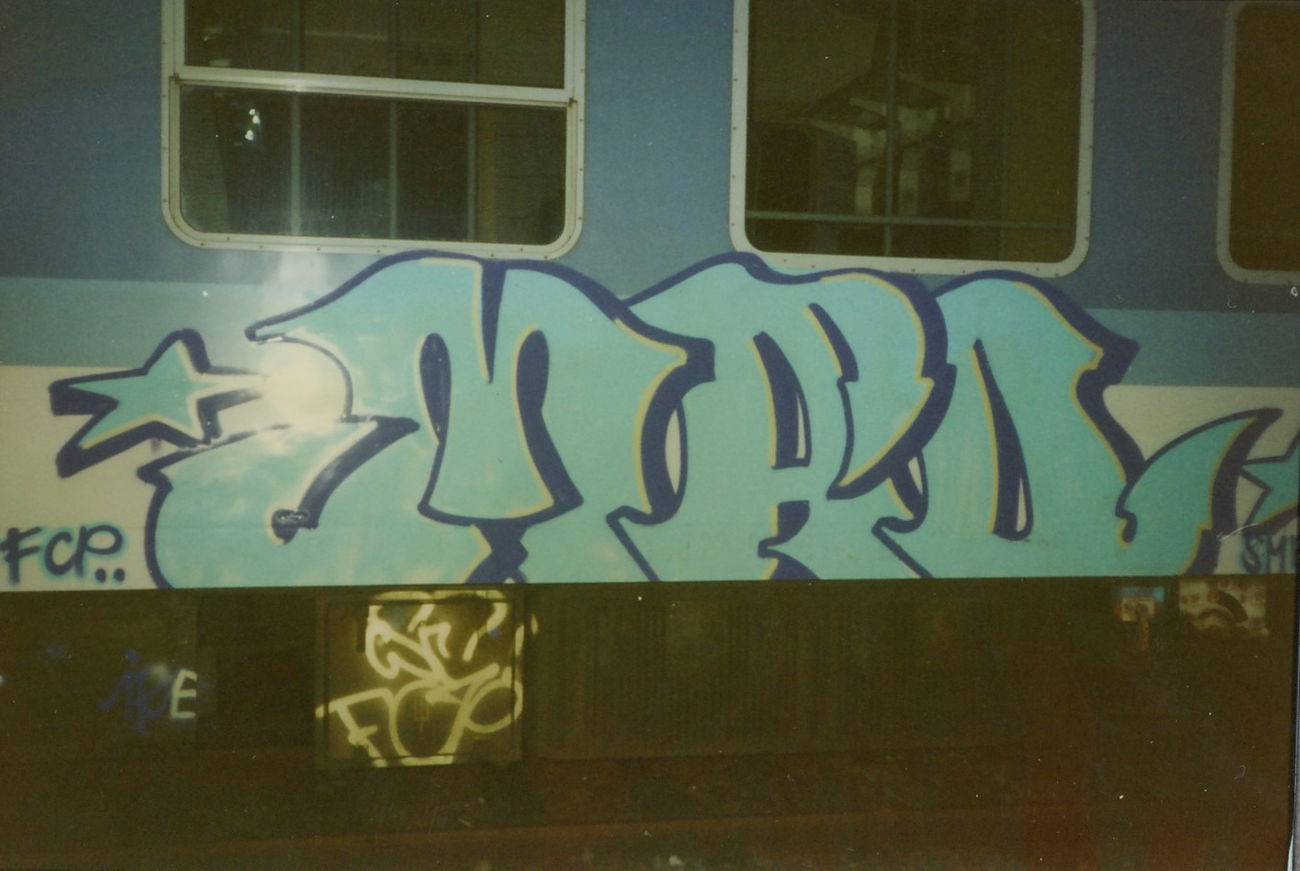 Graffiti Train - Photo by suburban - MADone, SMBA, FCP (1995)