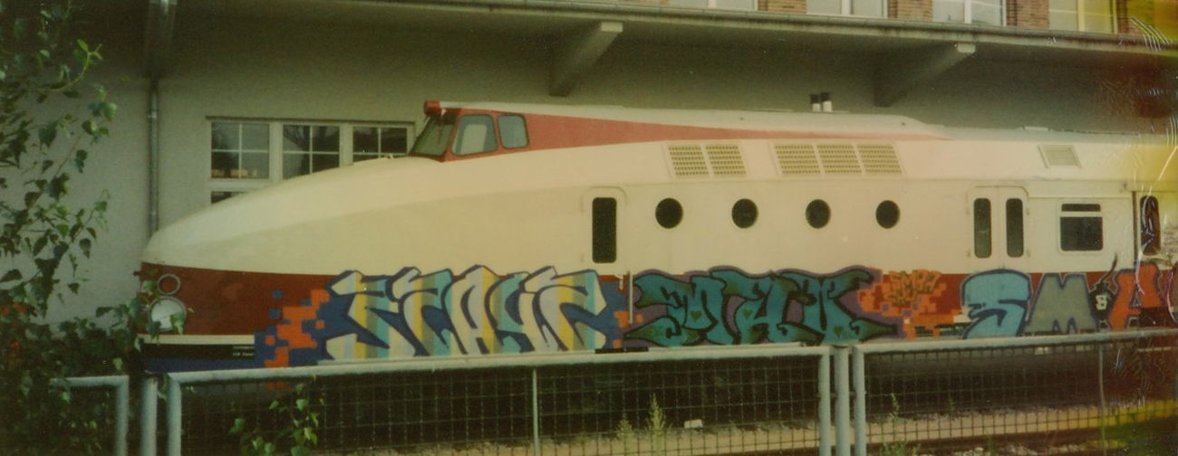 Graffiti Train - Photo by suburban - SPACE, SMBA, MADone (1995)