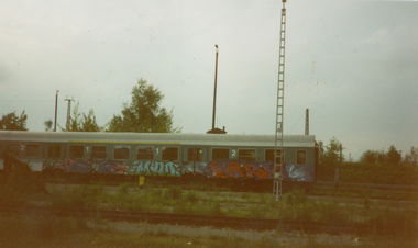 Graffiti Train - Photo by suburban - ANDE, MADone, NARK (1995)