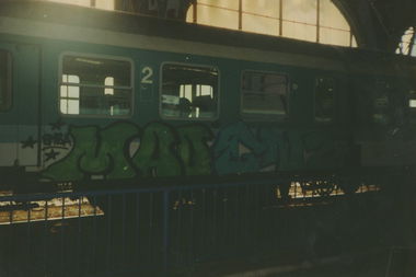Graffiti Train - Photo by suburban - MADone, ENZIAN, SMBA (1995)