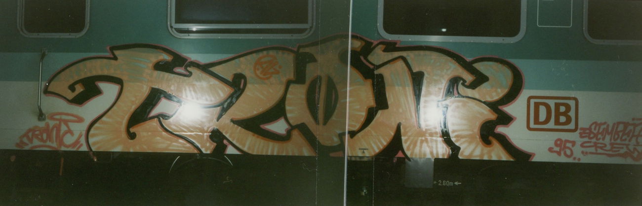 Graffiti Train - Photo by suburban - TRONIC, SMBA, GTI (1995)