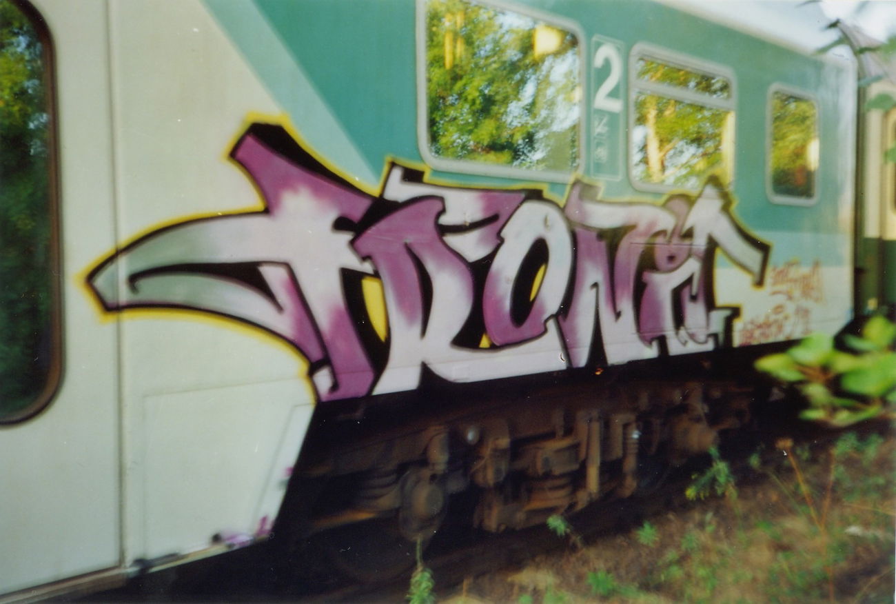 Graffiti Train - Photo by suburban - TRONIC, SMBA, GTI (1995)