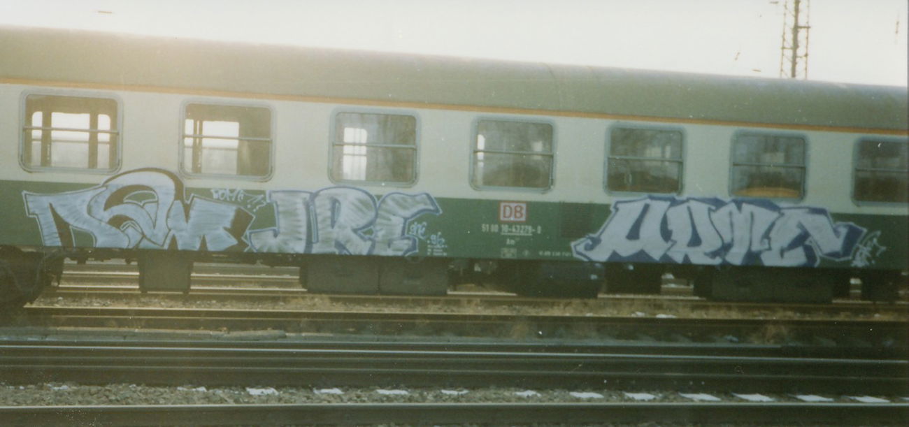 Graffiti Train - Photo by suburban - KOSK, ARTA, SMBA (1995)