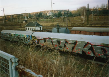 Graffiti Train - Photo by suburban - REZA, KOSK, STEM (2001)