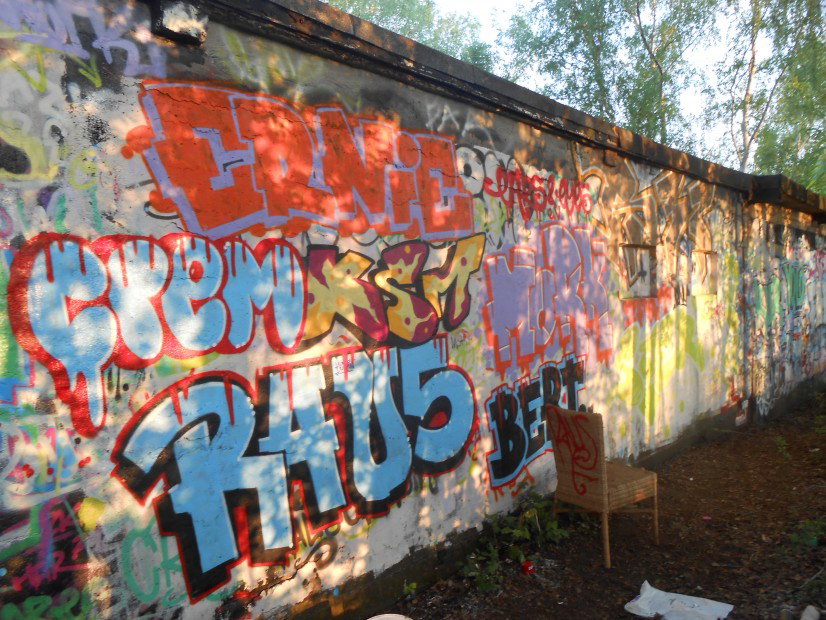 Graffiti Wall - Photo by subwayhunter - morck, crem, mork (2013)
