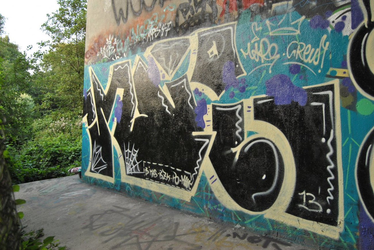 Graffiti Wall in Amsterdam - Photo by supacalifragi
