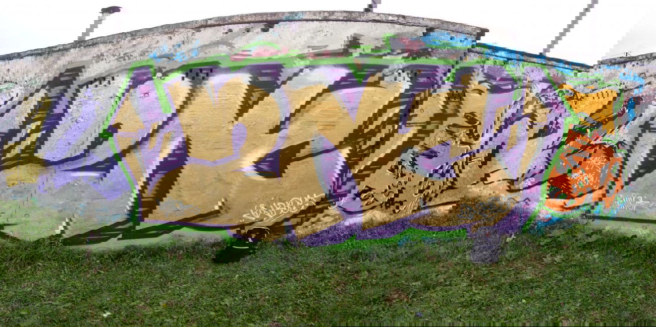 Graffiti Sketch - Photo by suwock