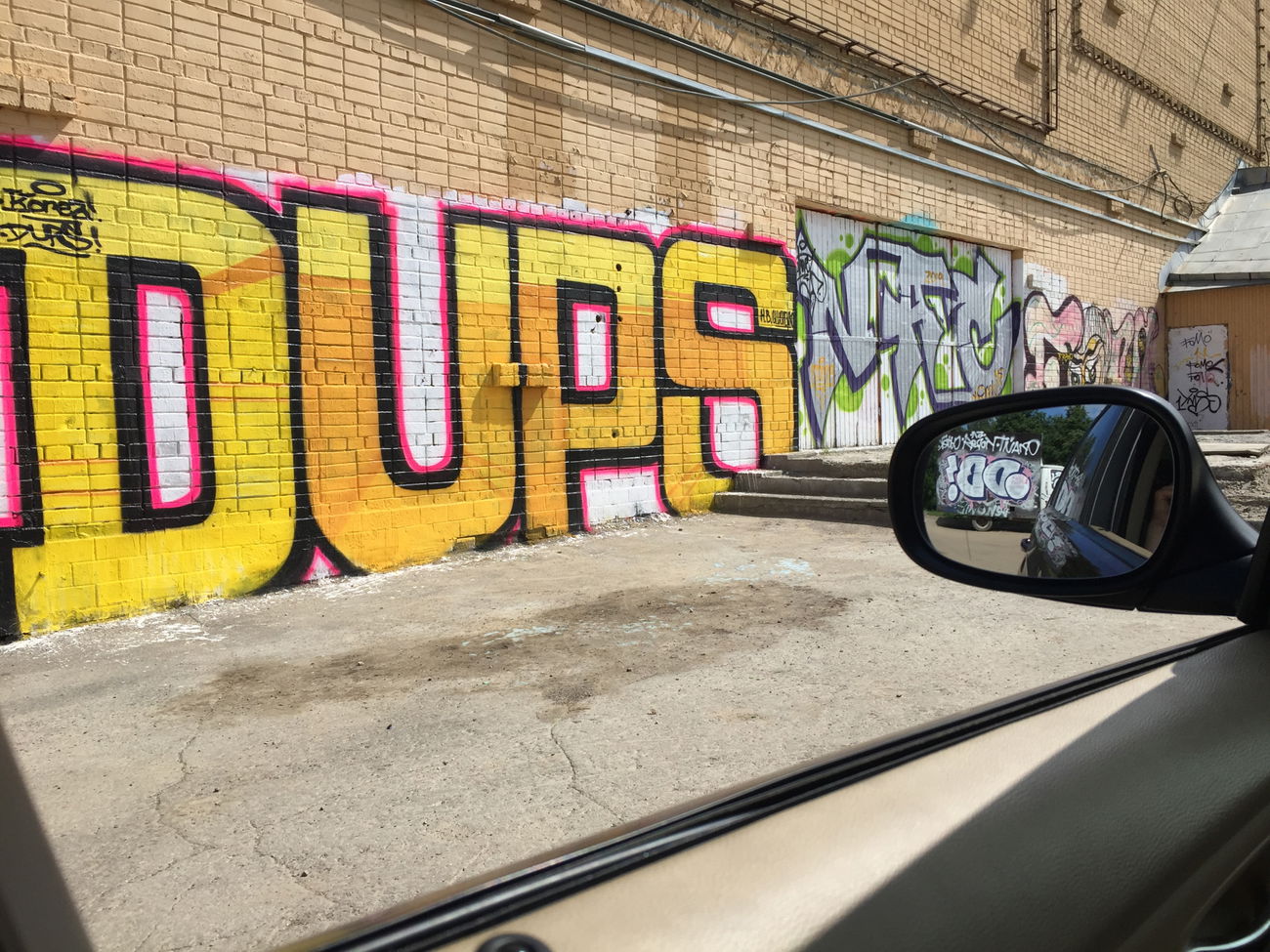 Graffiti Wall - Photo by suwock - DUPS, NAC