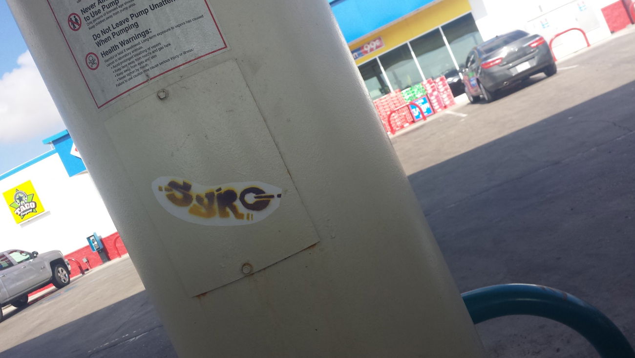 Graffiti Artwork - Photo by syroh - slaps, stencil