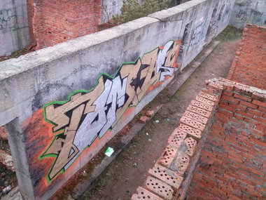 Graffiti Wall - Photo by t0ne