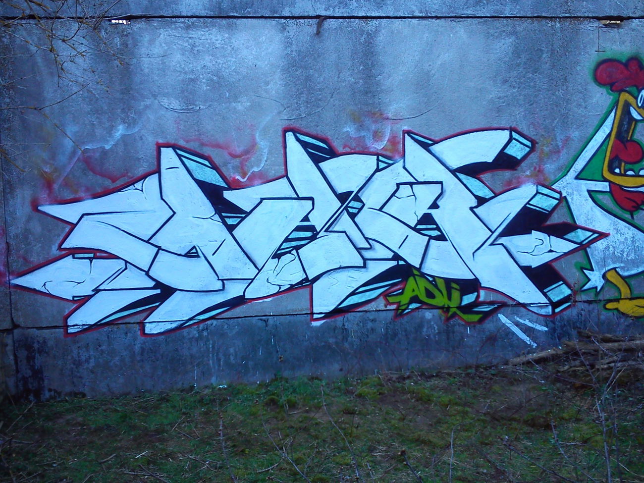 Graffiti Wall - Photo by tabor1