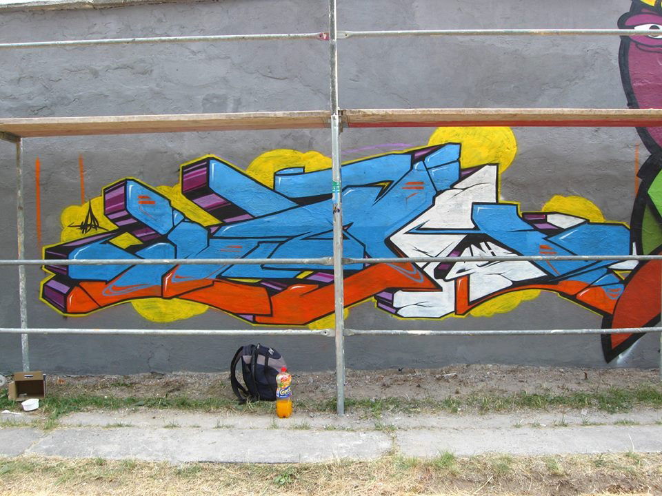 Graffiti Wall - Photo by tabor1