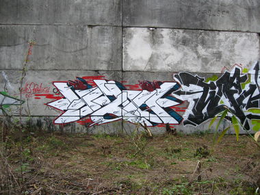 Graffiti Wall - Photo by tabor1