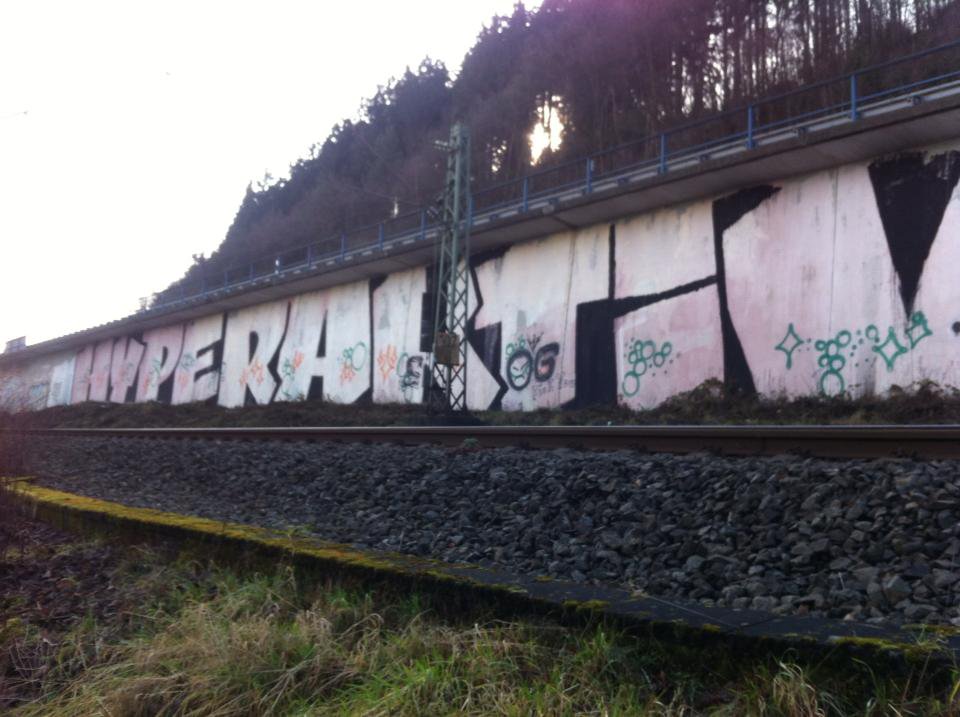 Graffiti Bombing - Photo by taggman143