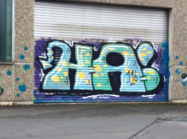 Graffiti Bombing - Photo by taggman143