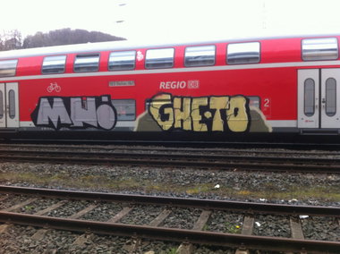 Graffiti Train - Photo by taggman143 - mu, gheto