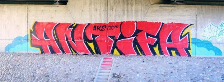 Graffiti Wall - Photo by taggman143 - antifa