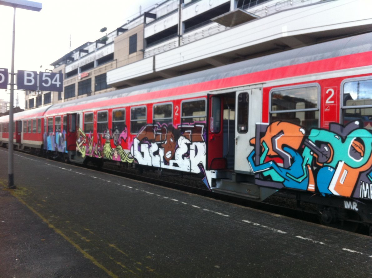 Graffiti Train in Siegen - Photo by taggman143 (2014)