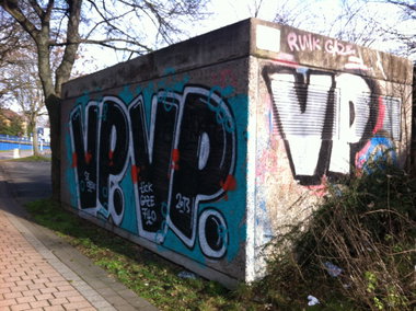 Graffiti Bombing - Photo by taggman143