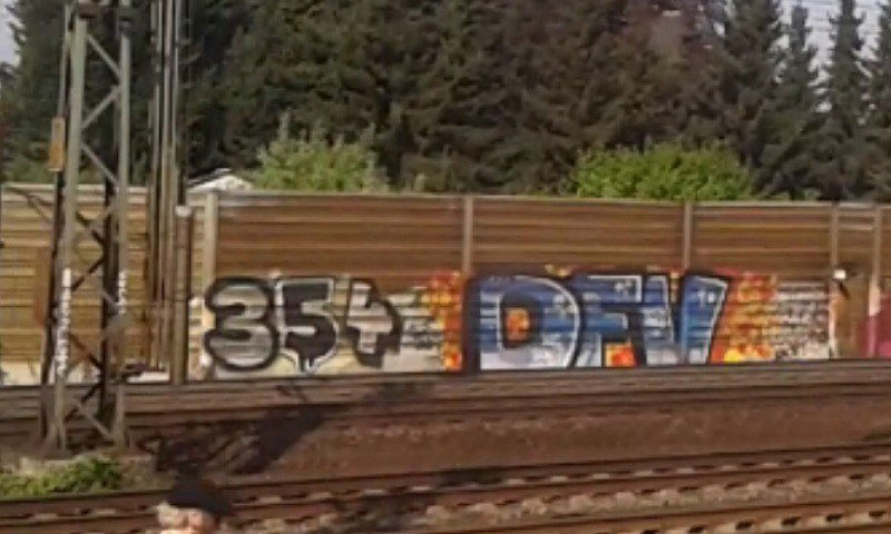 Graffiti Bombing - Photo by taggman143