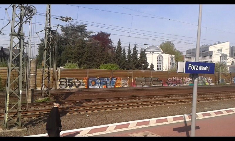 Graffiti Bombing - Photo by taggman143