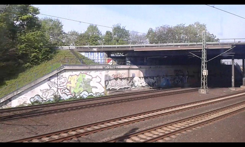 Graffiti Bombing - Photo by taggman143