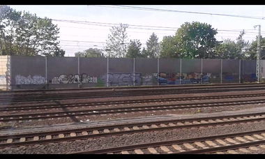 Graffiti Bombing - Photo by taggman143