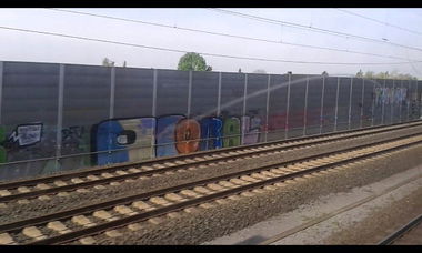 Graffiti Bombing - Photo by taggman143