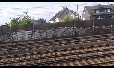 Graffiti Bombing - Photo by taggman143