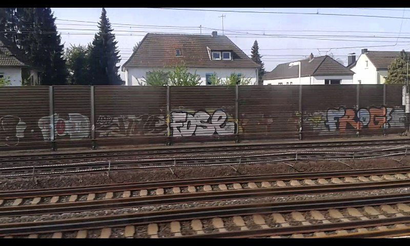 Graffiti Bombing - Photo by taggman143