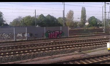 Graffiti Bombing - Photo by taggman143