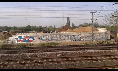 Graffiti Bombing - Photo by taggman143