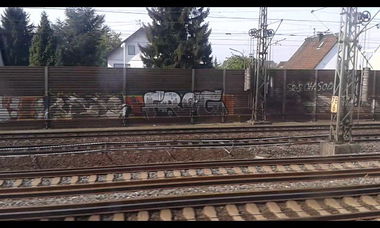 Graffiti Bombing - Photo by taggman143