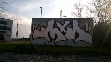 Graffiti Bombing - Photo by taggman143